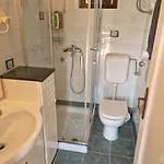 펜션 Gemuetliches Kleines Schoenes Haus Fuer Max- 4 Personen By Interhome *