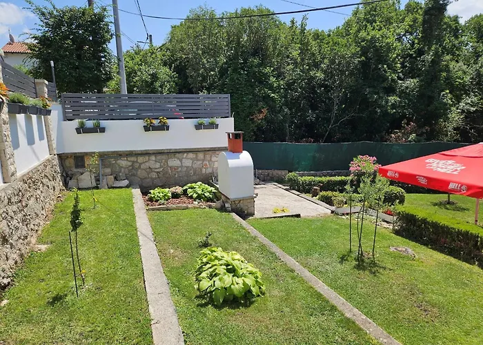 Nyaraló Gemuetliches Kleines Schoenes Haus Fuer Max- 4 Personen By Interhome *