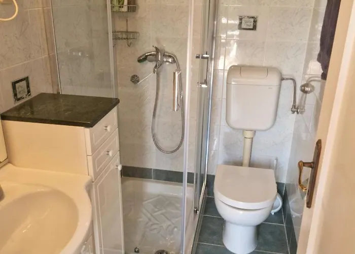 Nyaraló Gemuetliches Kleines Schoenes Haus Fuer Max- 4 Personen By Interhome *