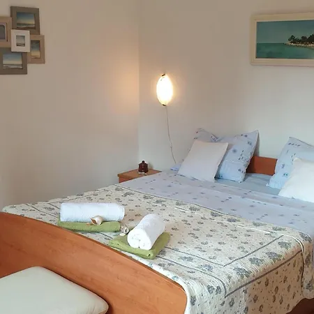 Gemuetliches Kleines Schoenes Haus Fuer Max- 4 Personen By Interhome Holiday home